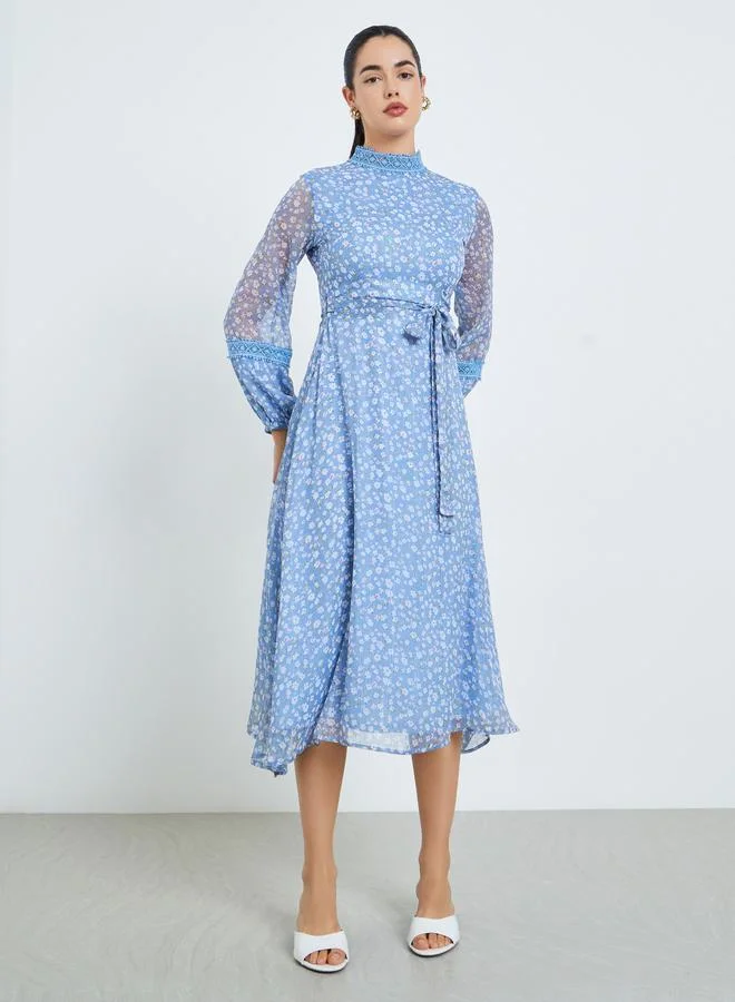 ستايلي فستان ميدي بحافة واسعة وطبعة أزهار للنساء